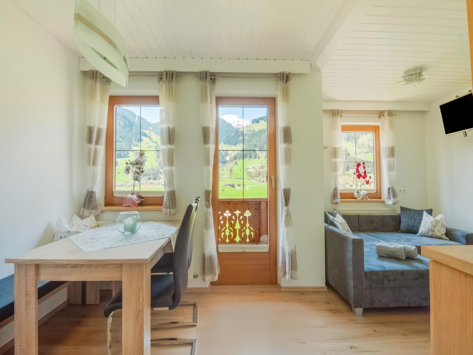 Apartment With Panoramic View ラムサウ・イム・ツィラータール エクステリア 写真